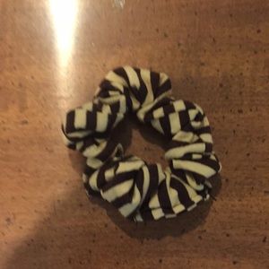 A nice color scrunchie